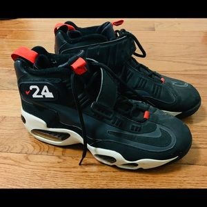 Nike Air Griffey’s sz 8